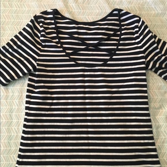 ❣️sold❣️ Chaps M t-shirt black and white stripe - Picture 4 of 7